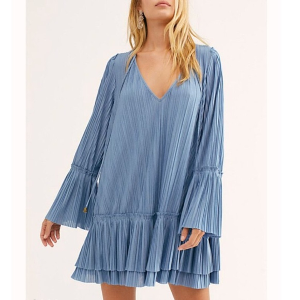 Free People blue long sleeve pleated mini dress -S